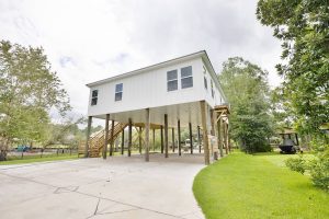 Custom Home Builder Baldwin County Alabama Piling Beach Hardie White Quartz 1 (1)