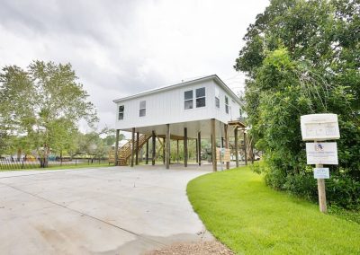 Custom Home Builder Baldwin County Alabama Piling Beach Hardie White Quartz 1 (7)